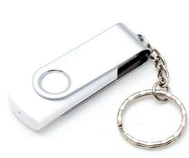 Флешка 16 Gb с поворотным механизмом, с пластиковым корпусом и металлической скобой, серебристо-белая, с брелоком - 170709-01-16- Фото №1