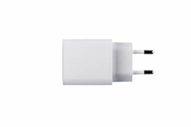 WEGENER Адаптер живлення з портом USB-A потужністю 18 Вт та USB-C потужністю 20 Вт із переробленого АБС-пластику (100% rABS) білий - 97186-106- Фото №1