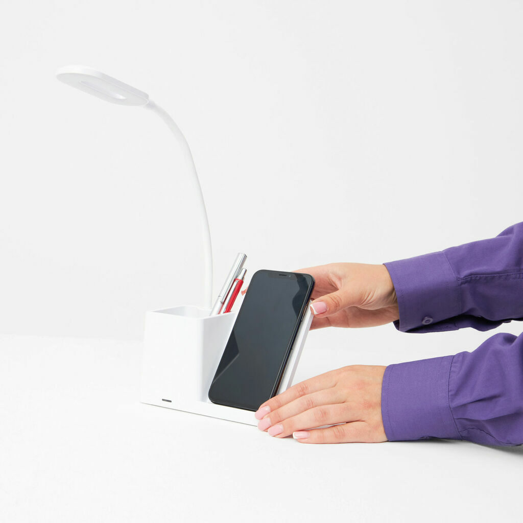 Настільна лампа із зарядною станцією LIGHT & CHARGE білий - 56-1107379- Фото №9 Настільна лампа із зарядною станцією LIGHT & CHARGE білий - 56-1107379- Фото №9